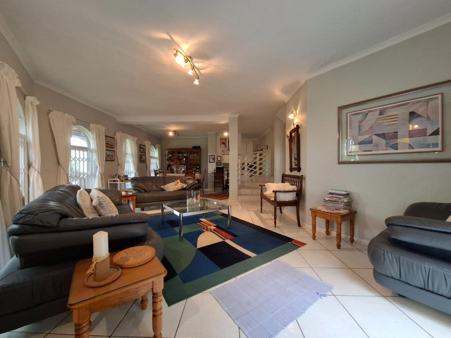 4 Bedroom Property for Sale in Wavecrest Eastern Cape